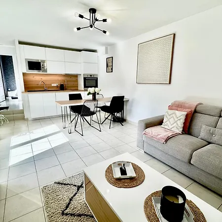 Apartment Le Cubry : Hyper-centre Avec Place De Parking